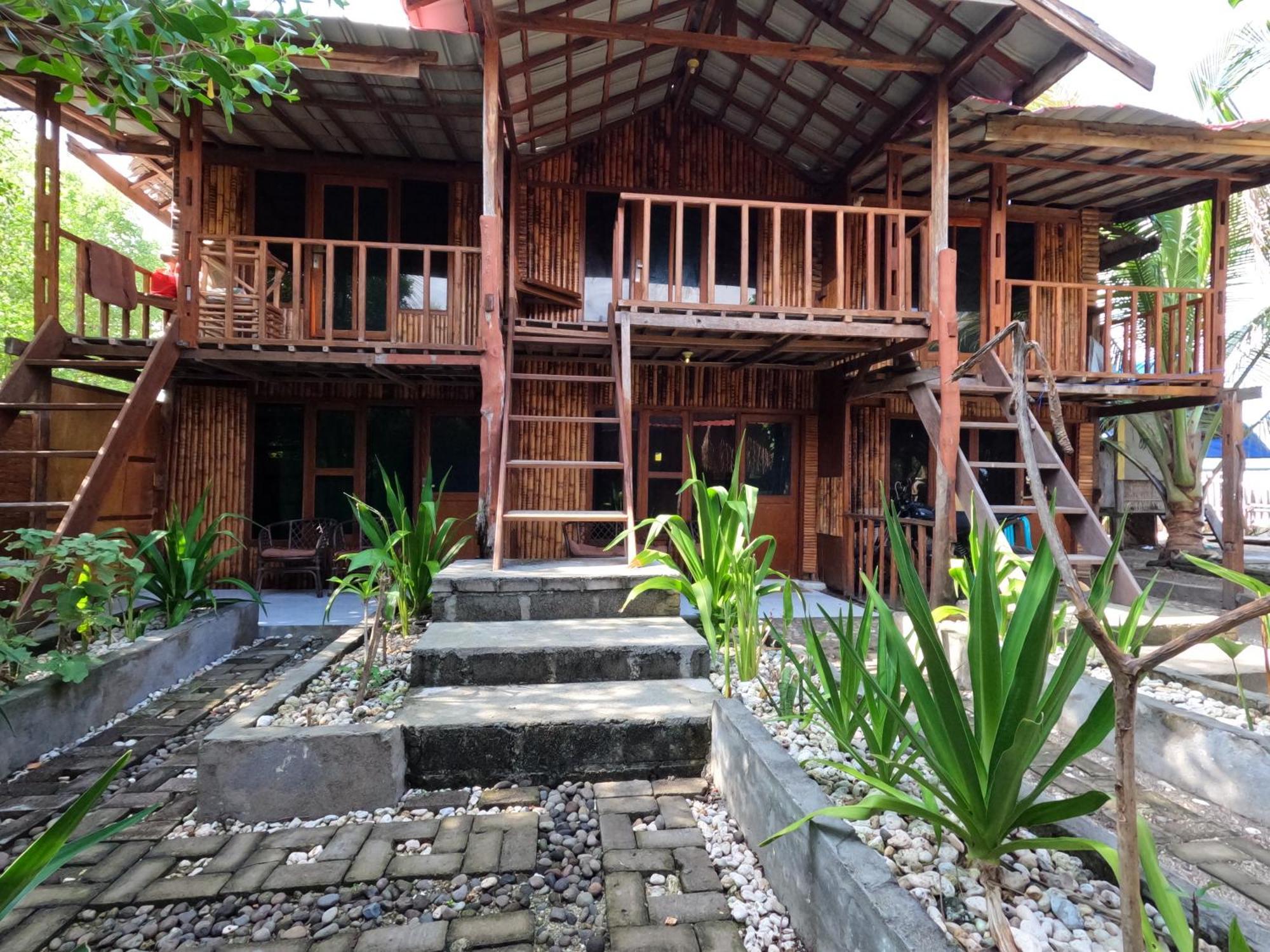Maryan Moyo Bungalows & Resto Moyo Island Luaran gambar