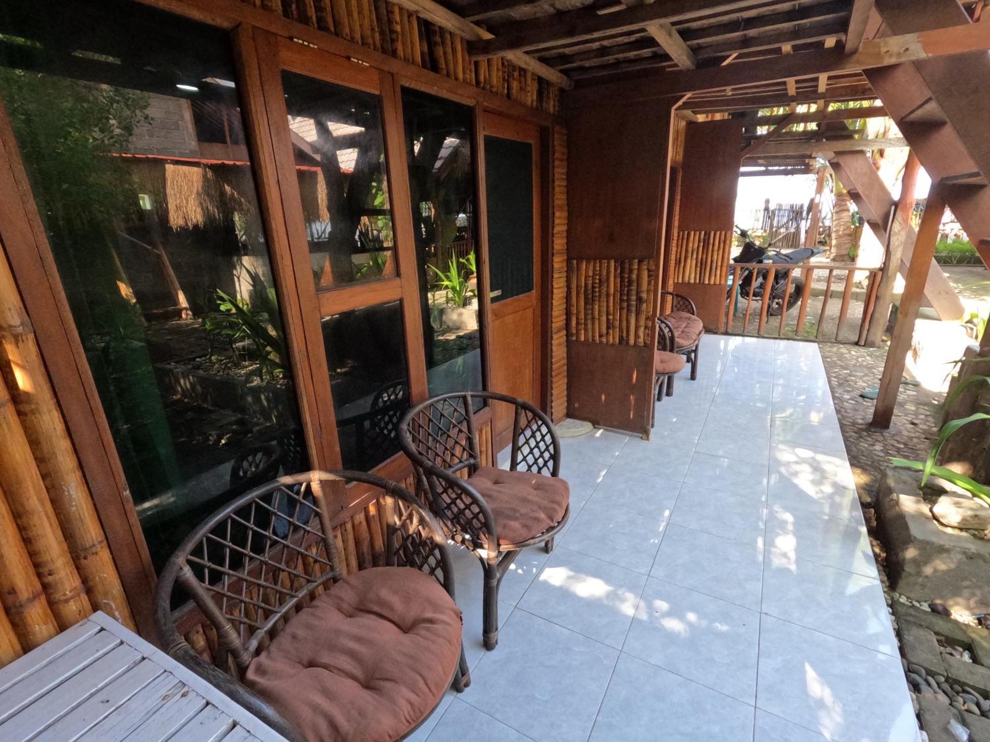 Maryan Moyo Bungalows & Resto Moyo Island Luaran gambar