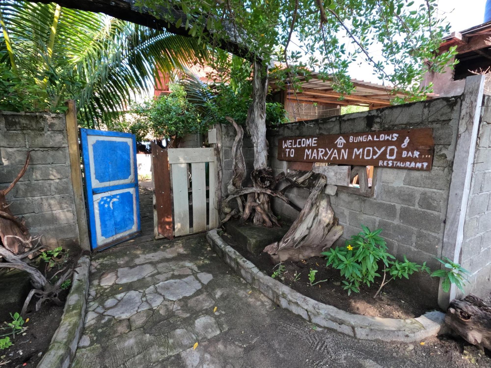Maryan Moyo Bungalows & Resto Moyo Island Luaran gambar