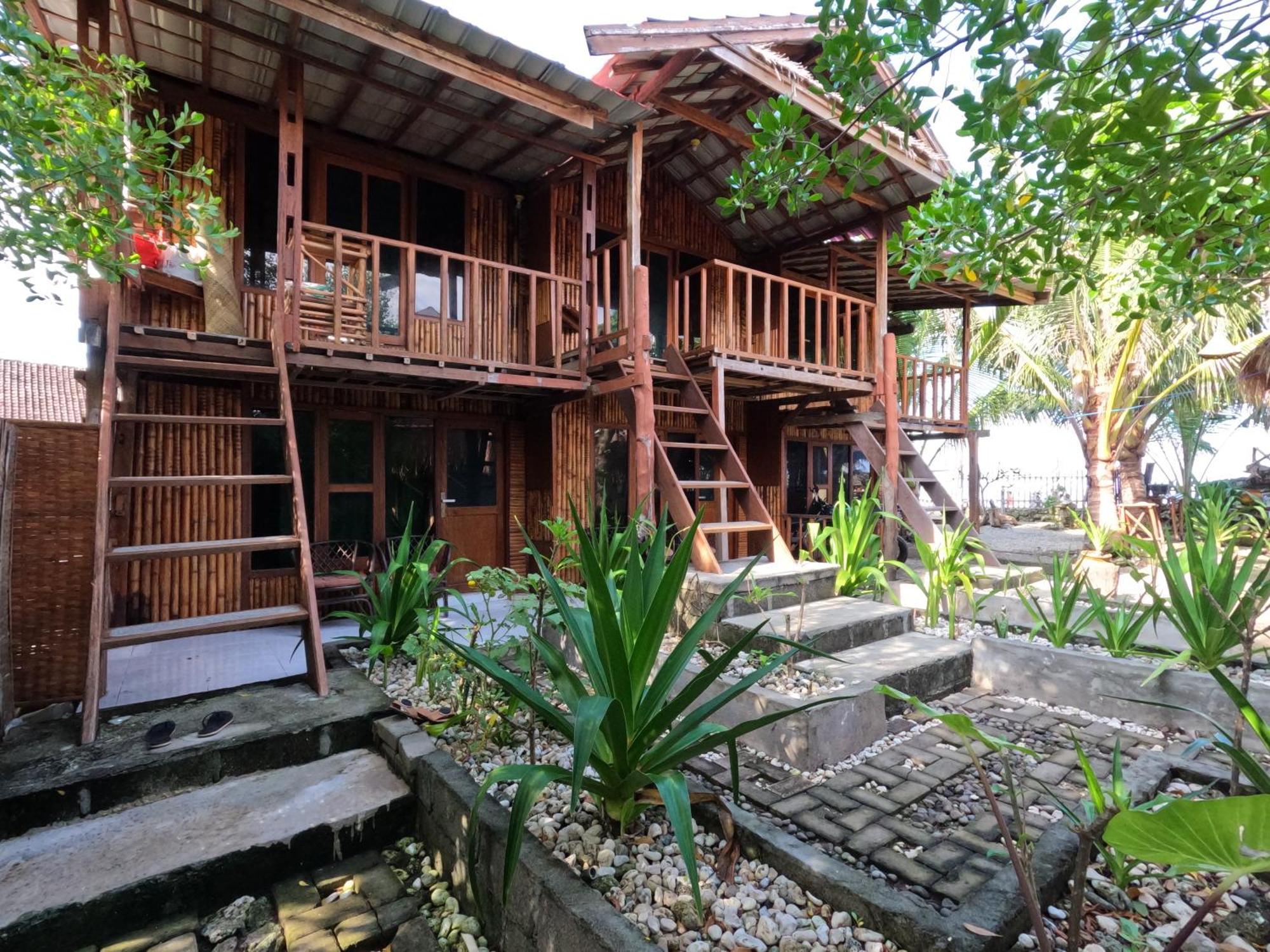 Maryan Moyo Bungalows & Resto Moyo Island Luaran gambar