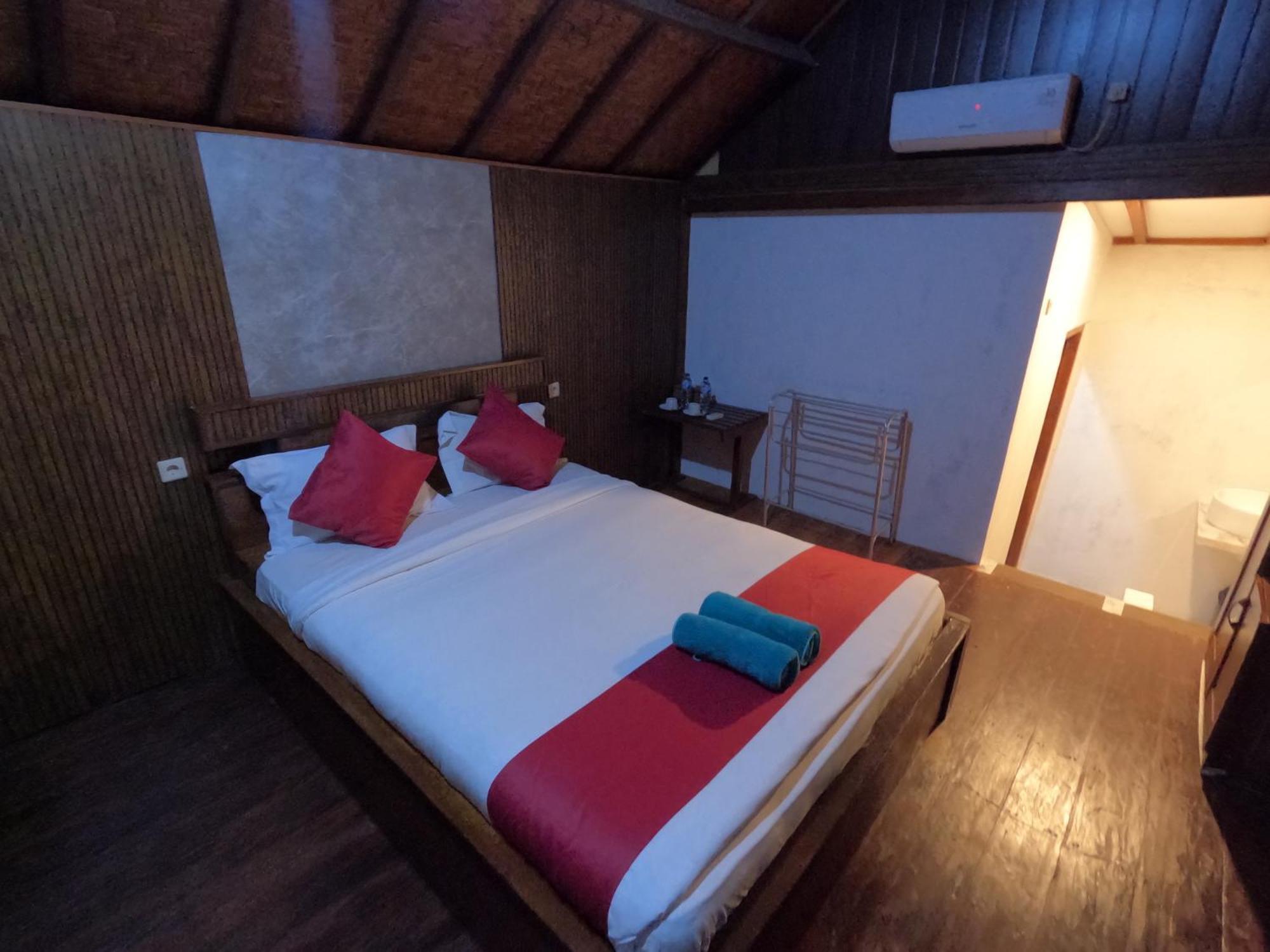 Maryan Moyo Bungalows & Resto Moyo Island Luaran gambar