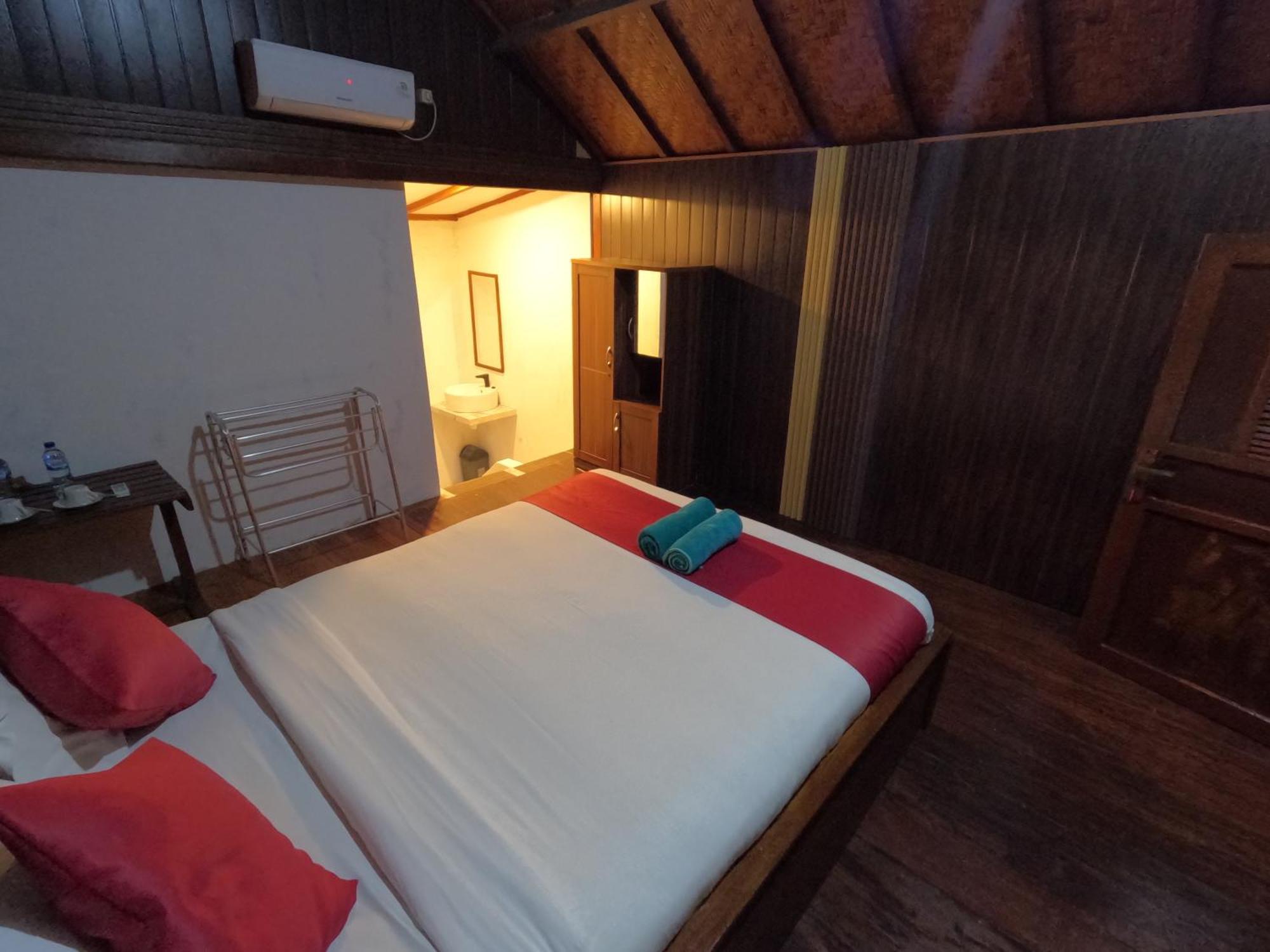 Maryan Moyo Bungalows & Resto Moyo Island Luaran gambar
