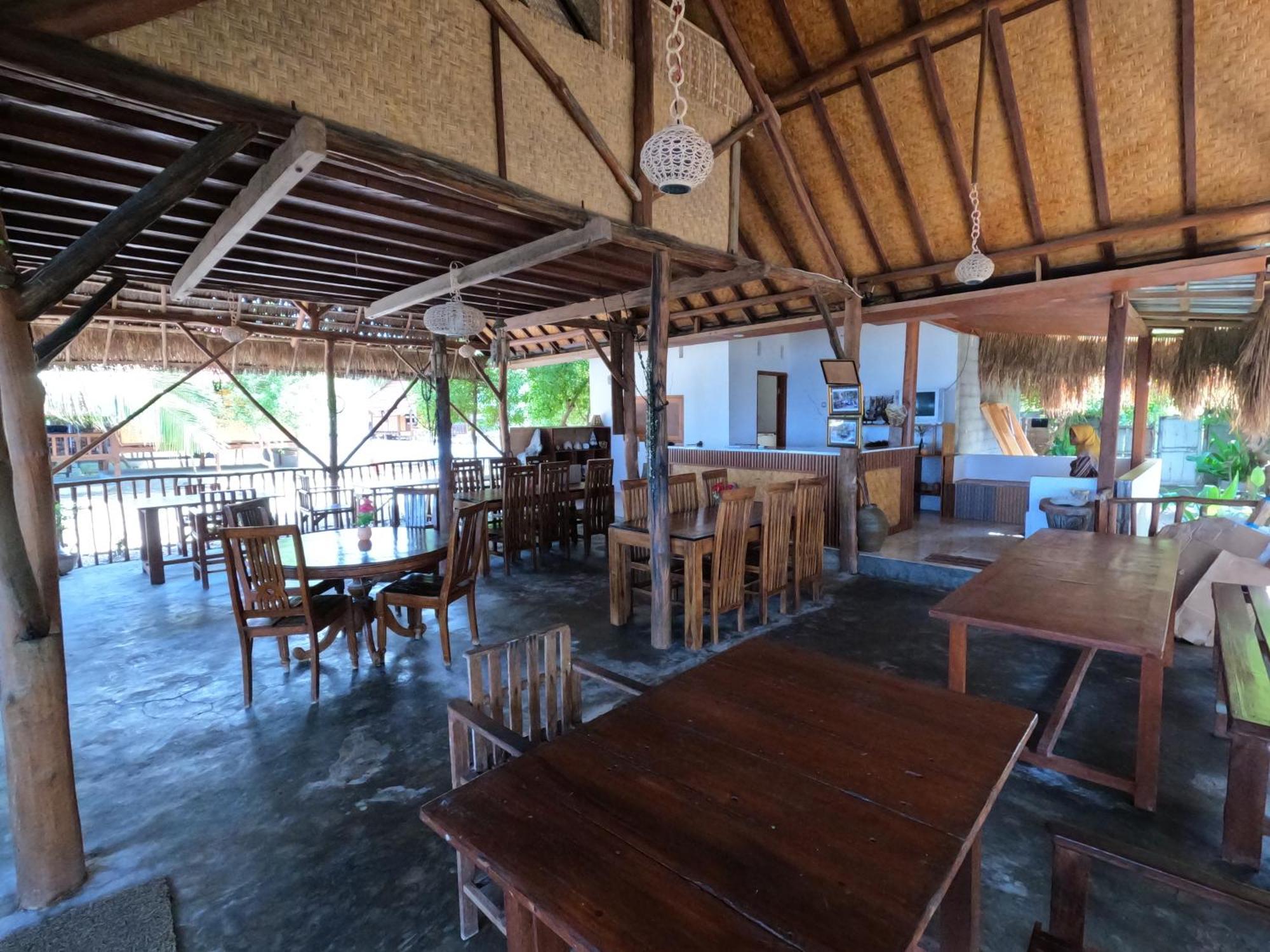 Maryan Moyo Bungalows & Resto Moyo Island Luaran gambar