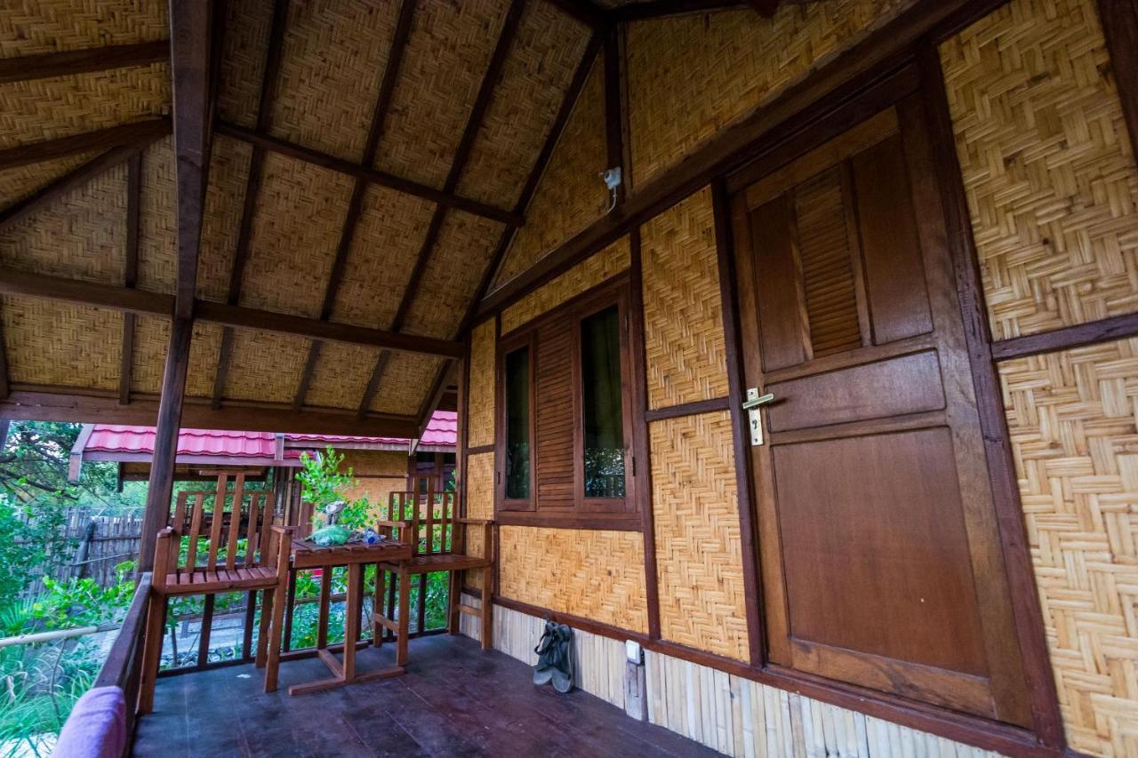 Maryan Moyo Bungalows & Resto Moyo Island Luaran gambar